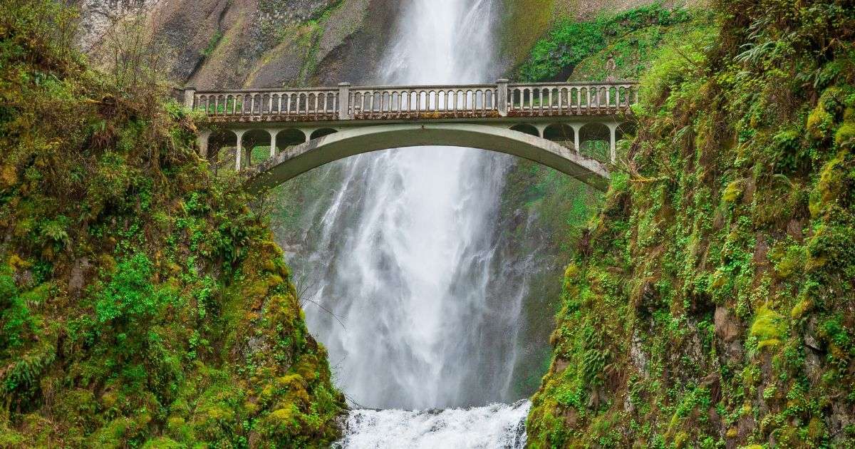 Multnomah Falls at the Columbia River Gorge National Scenic Area in Portland, Oregon