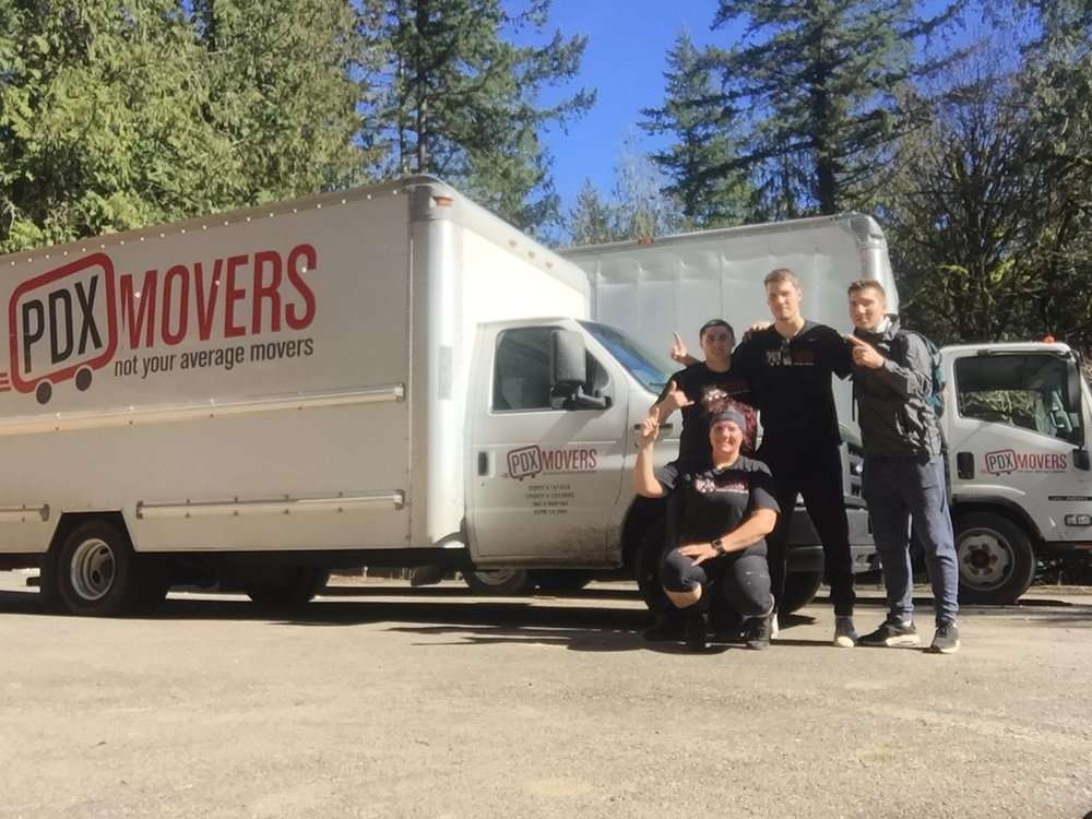 A team of PDX Movers